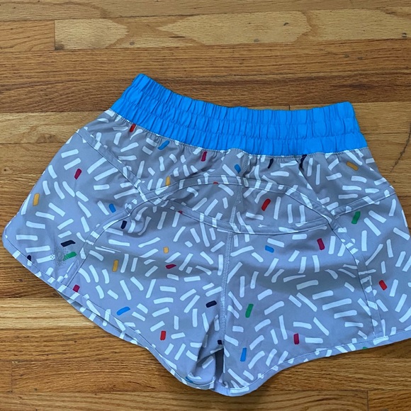 RARE Lululemon Tracker Short lll SeaWheeze NWT - Picture 3 of 6